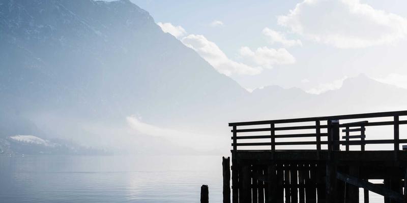 告别“硬”束缚：NFV如何用软件编程思维重构电信网络，释放无限可能